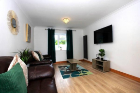 A Beautiful Gem For Large Groups In Prime Location